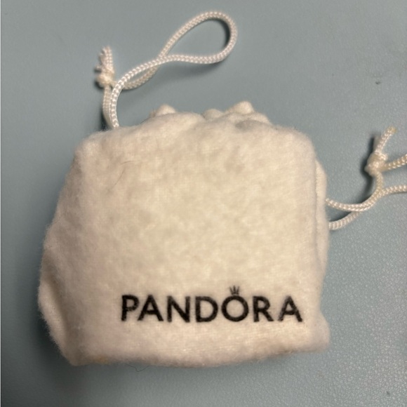 Pandora Timeless Sparkling Square Halo Ring sz 5 Gorgeous 💍 Gold Plated - Picture 2 of 8